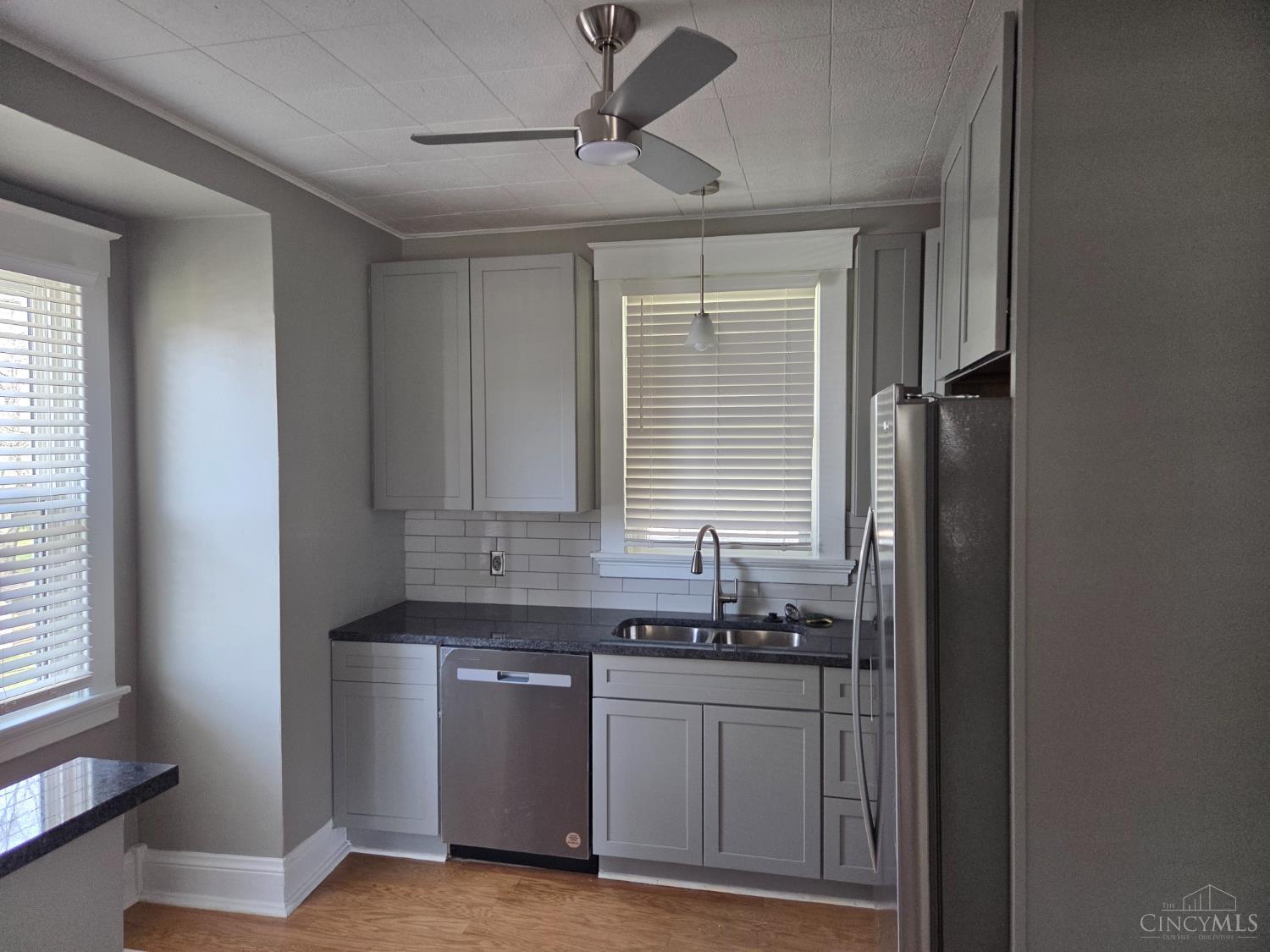 4202 Harding Avenue Cincinnati, OH 45211 - Photo 8 of 12