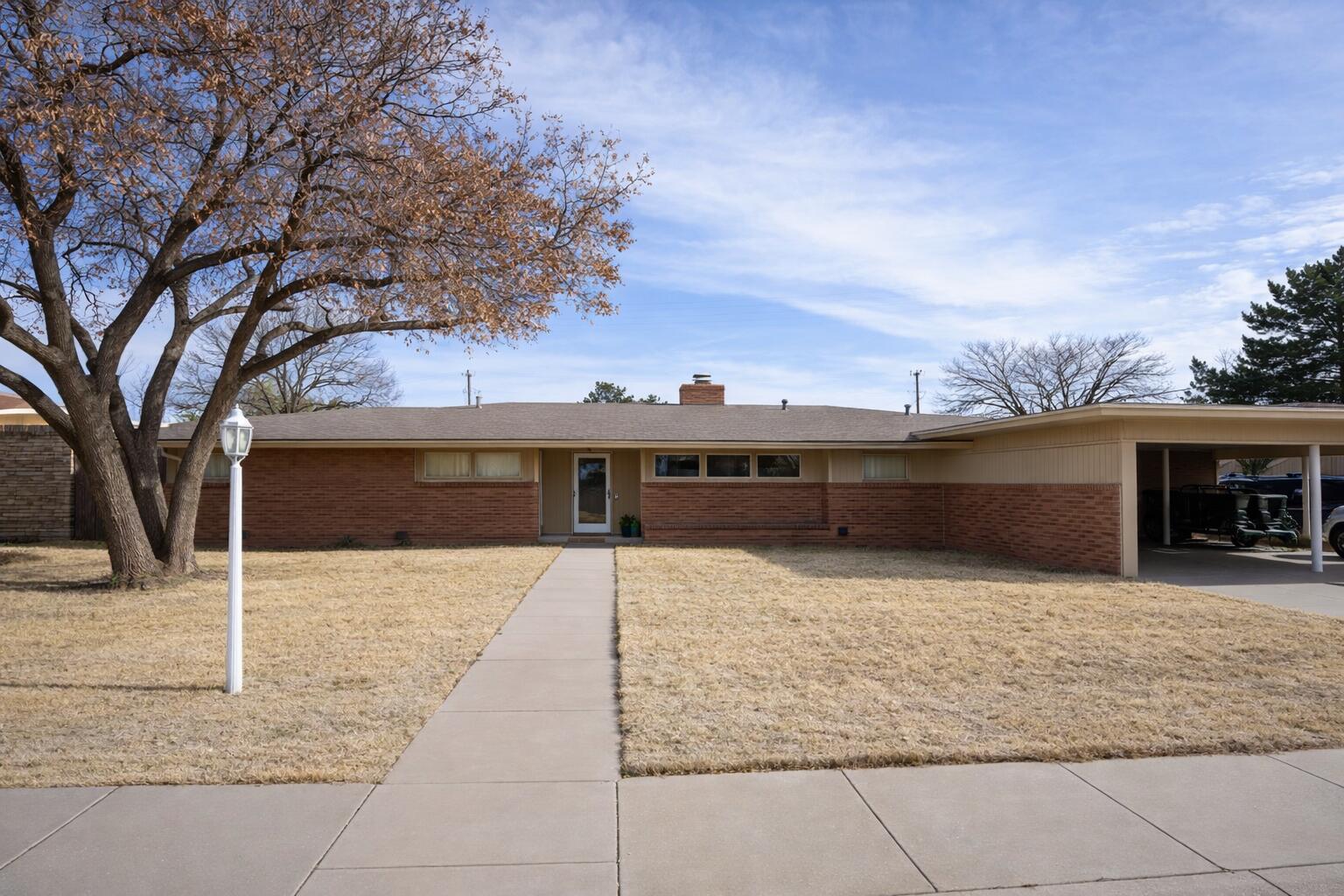 a view of house with outdoor space