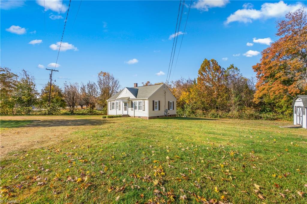 5185 Hoover Hill Road Trinity, NC 27370 - Photo 4 of 23 Gallery Image 4