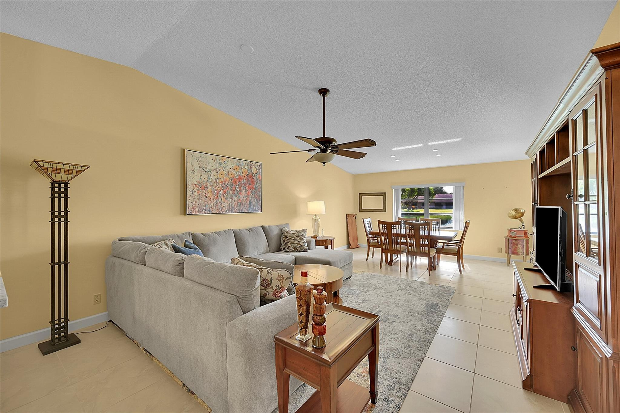 8252 Springlake Drive, Unit 8252 Boca Raton, FL 33496 - Photo 6 of 26 Photo 6