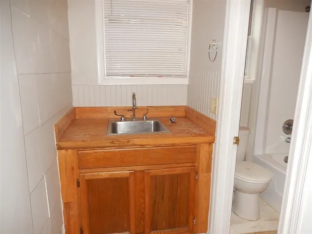 $2,000 | 1641 Mayhew Street, Tallahassee, FL 32304