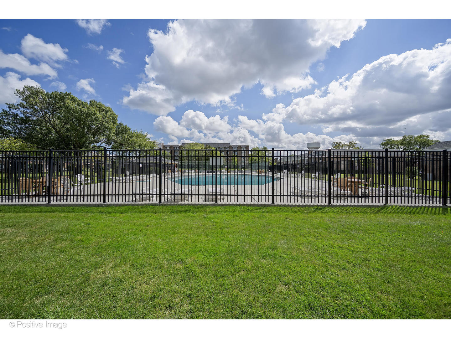 10377 Dearlove Road, Unit 5205 Glenview, IL 60025 - Photo 20 of 23 a view of a park