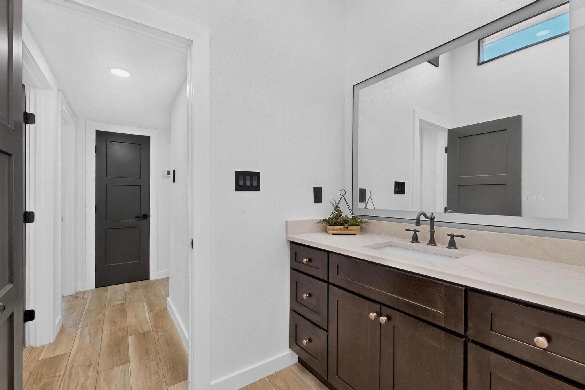 8413 Aztec Road Northeast Albuquerque, NM 87111 - Photo 29 of 45 Gallery Image 29