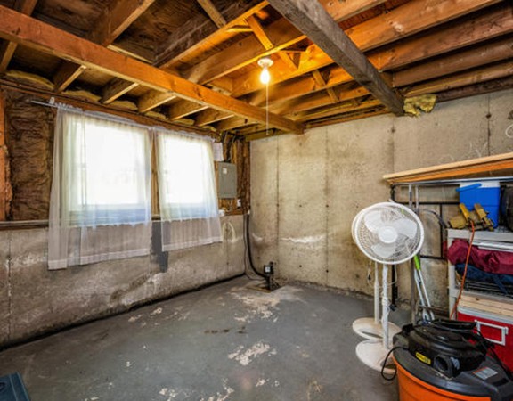 50 Forest Road Salisbury, MA 01952 - Photo 10 of 13