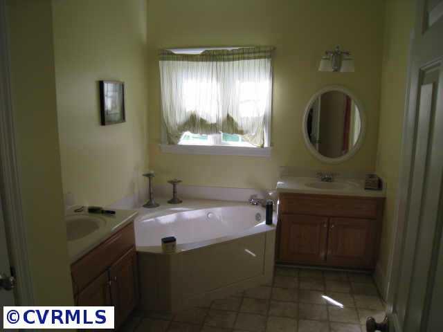 9300 Topeka Road Quinton, VA 23141 - Photo 7 of 7 Gallery Image 7