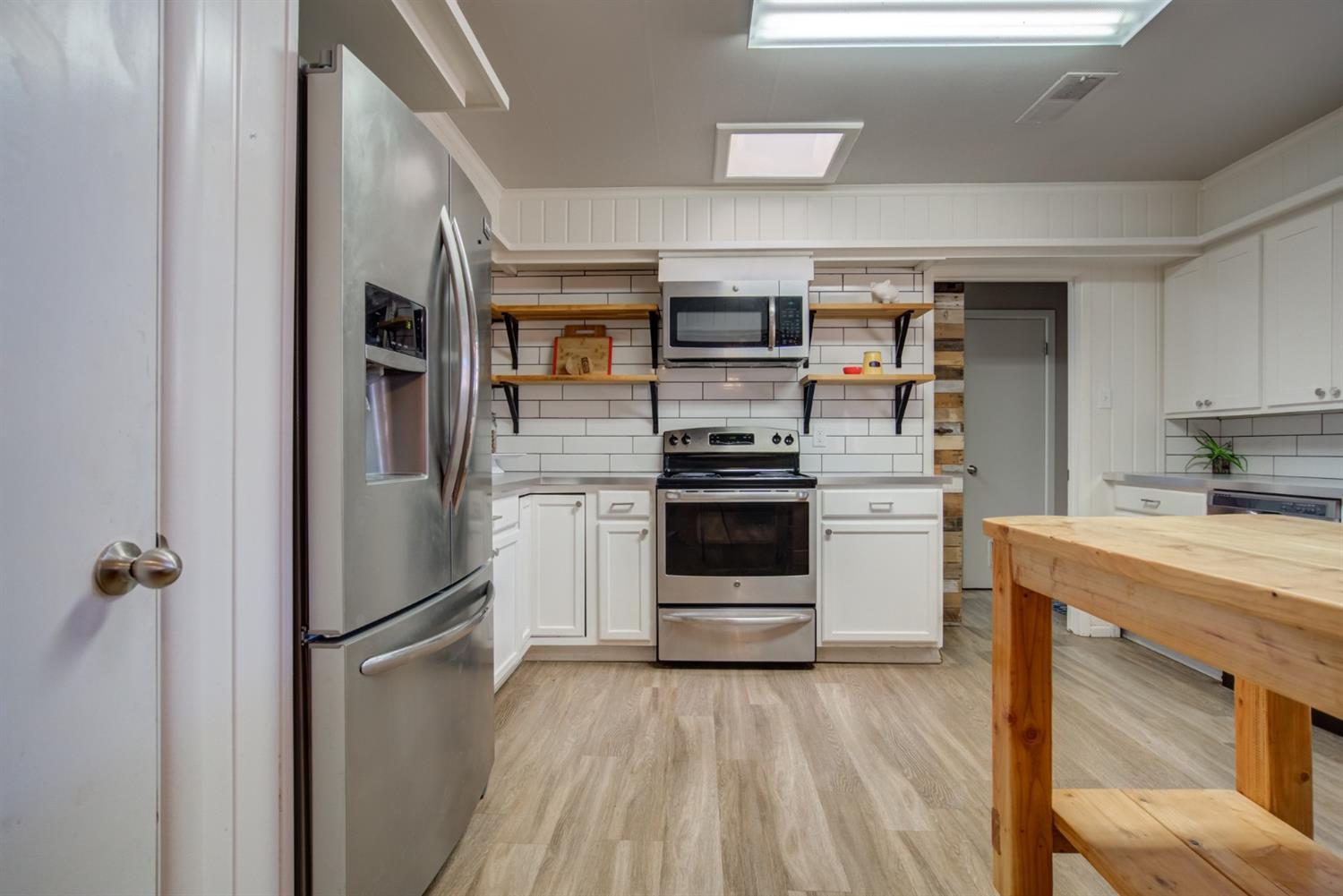 3610 48th Street Lubbock, TX 79413 - Photo 6 of 15 3610-48th-St_Lubbock-TX10