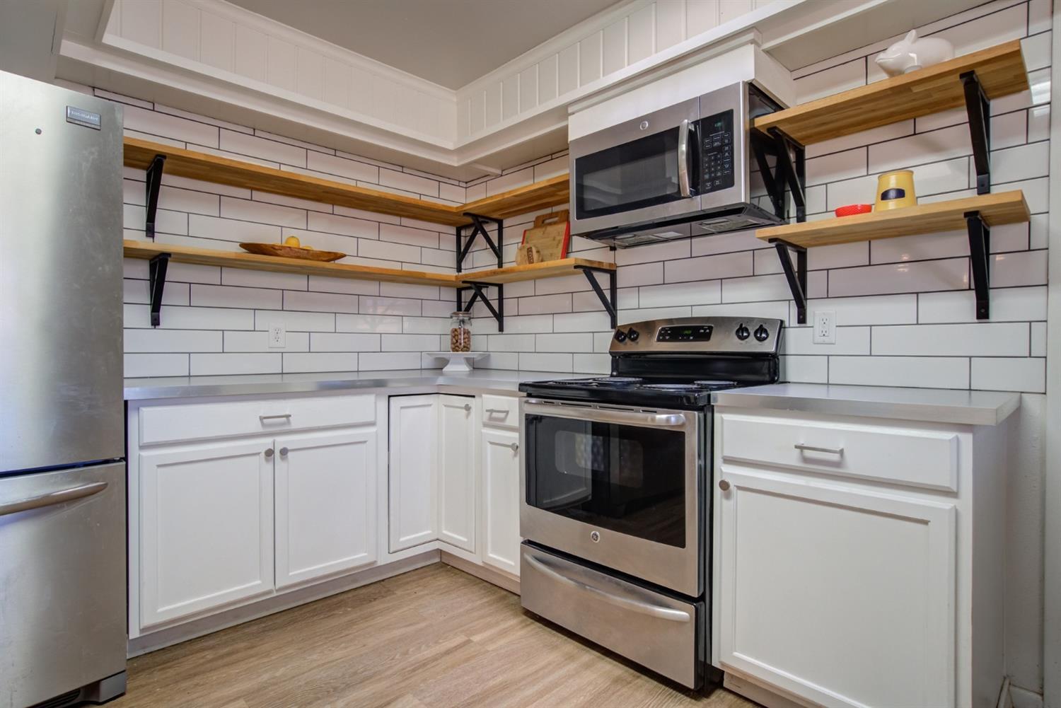 3610 48th Street Lubbock, TX 79413 - Photo 7 of 15 3610-48th-St_Lubbock-TX11