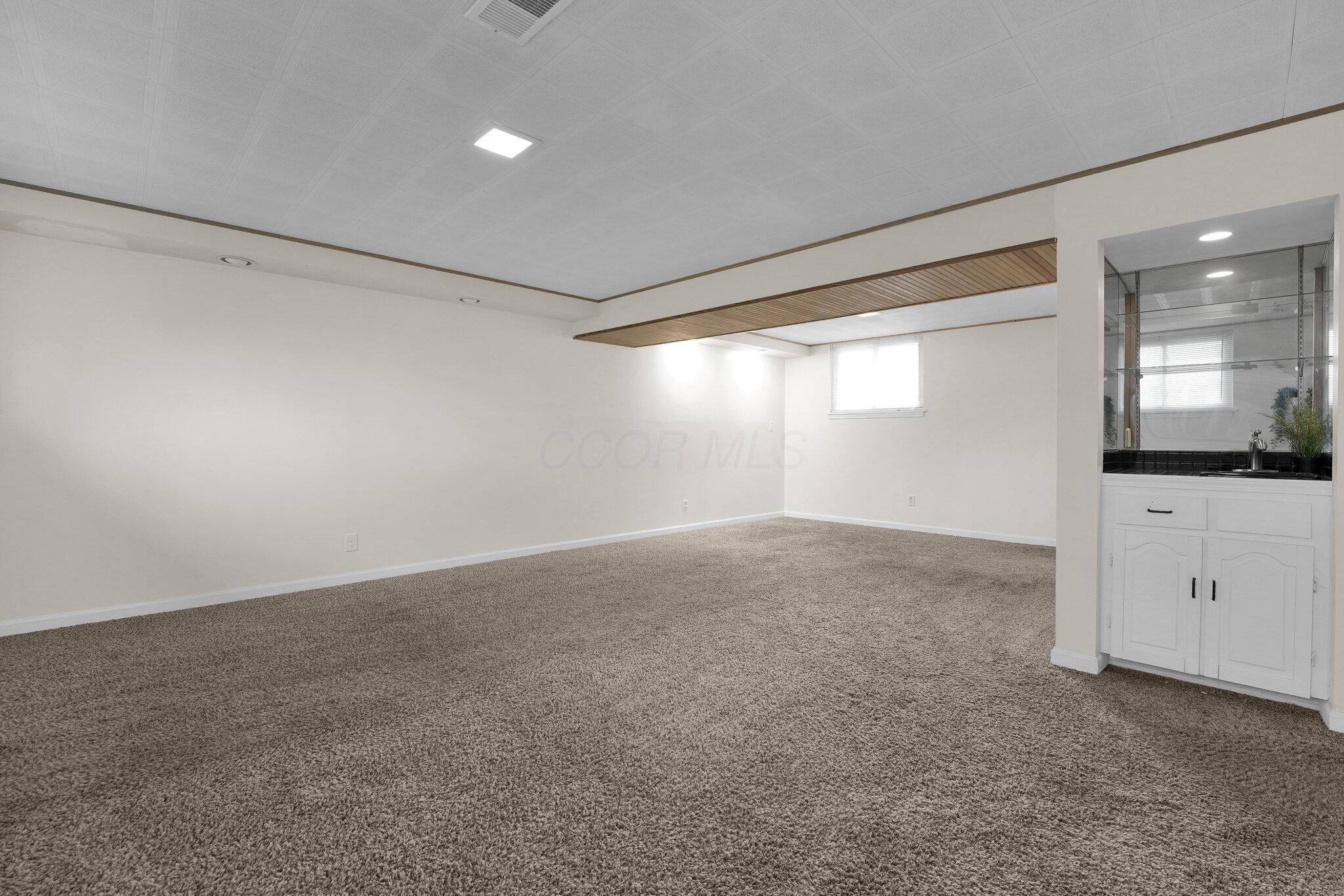 2047 Brookfield Road Columbus, OH 43229 - Photo 17 of 36 18-web-or-mls-2047-brookfield-rd