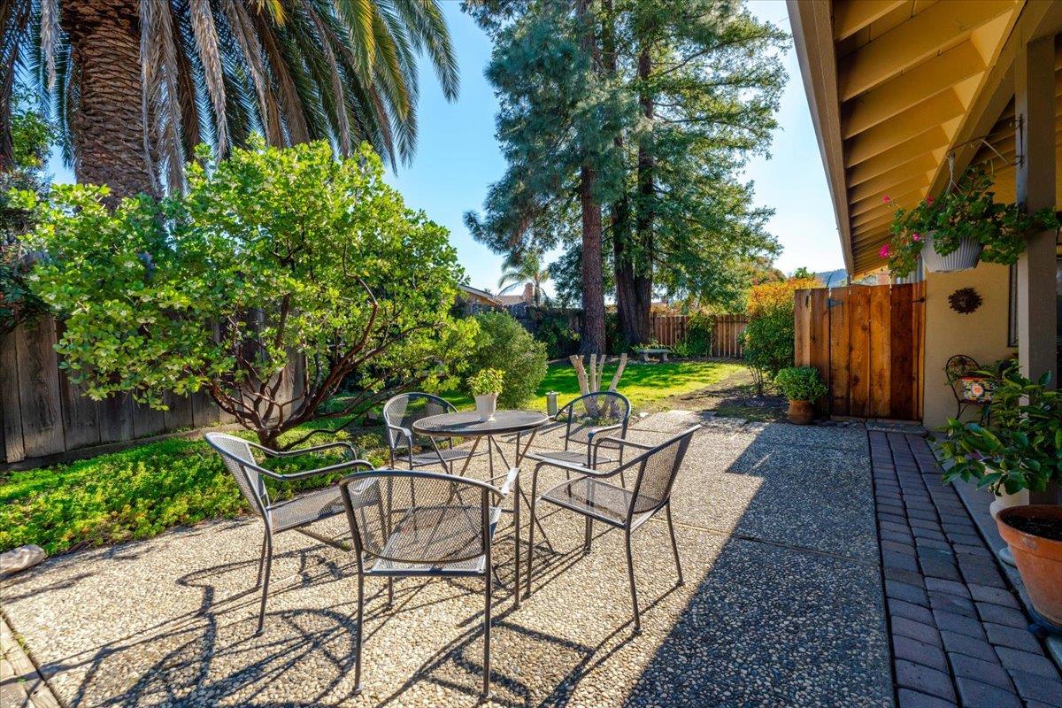 7770 Laurel Drive Gilroy, CA 95020 - Photo 30 of 35 a view of backyard with a table and chairs