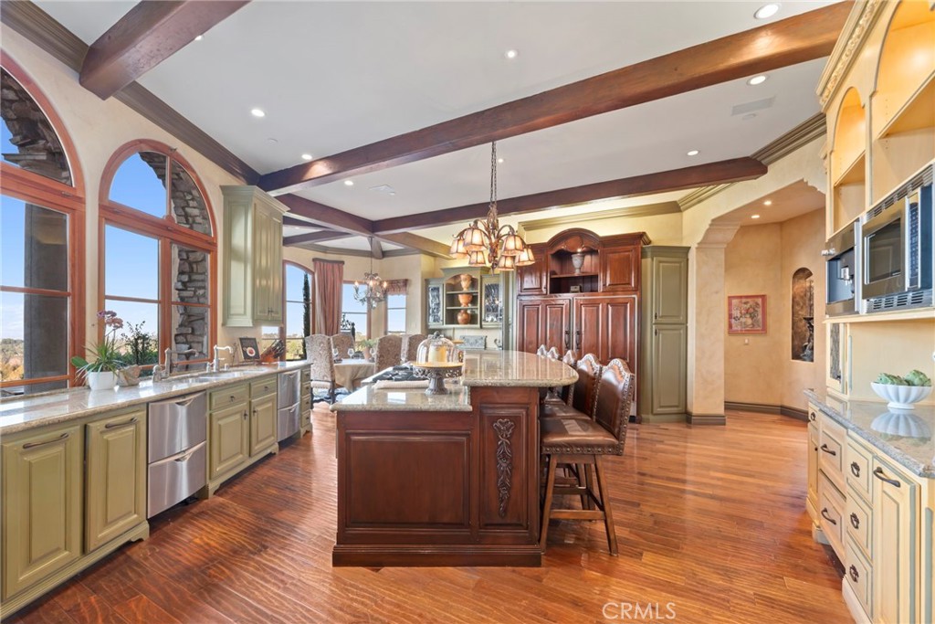 4 Yellow Brick Road Rancho Palos Verdes, CA 90275 - Photo 13 of 40 Chef's Kitchen