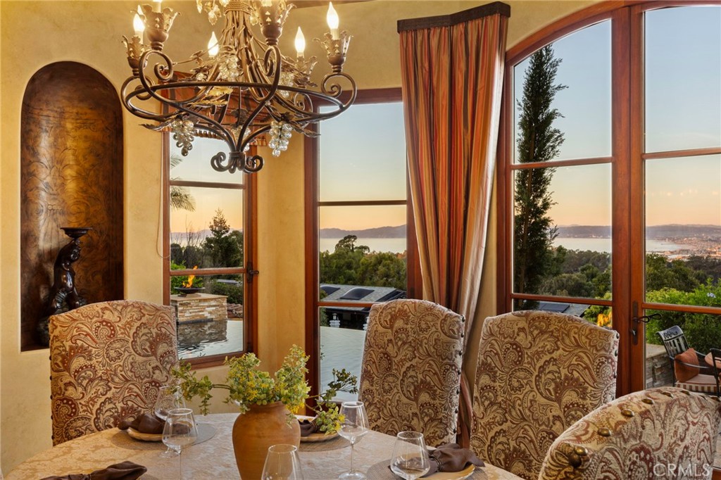 4 Yellow Brick Road Rancho Palos Verdes, CA 90275 - Photo 16 of 40 Informal Dining w/ Ocean Views