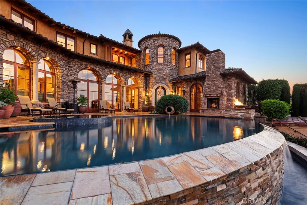 4 Yellow Brick Road Rancho Palos Verdes, CA 90275 - Photo 2 of 40 Exterior