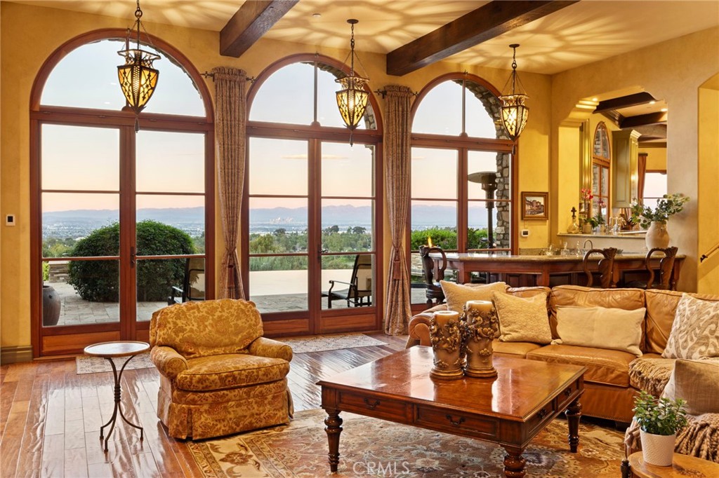 4 Yellow Brick Road Rancho Palos Verdes, CA 90275 - Photo 4 of 40 Living Room w/ DTLA Views