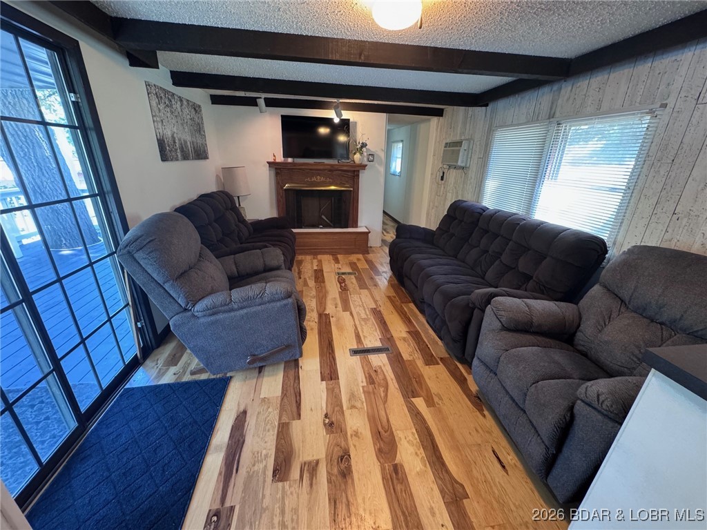 31053 Grandview Road Gravois Mills, MO 65037 - Photo 9 of 29 Living room