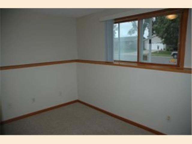 3516 8th Street Northwest Rochester, MN 55901 - Photo 5 of 10