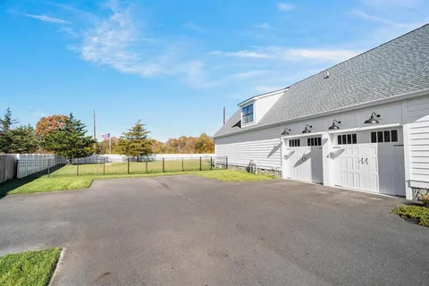 $1,995,000 | 8 Hoppy's Lane, Cape May Court House, NJ 08210