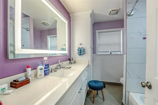 $460,000 | 301 North Thompson Avenue, Iowa, LA 70647