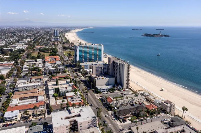 $2,850 | 1750 East Ocean Boulevard, Unit 1004, Long Beach, CA 90802