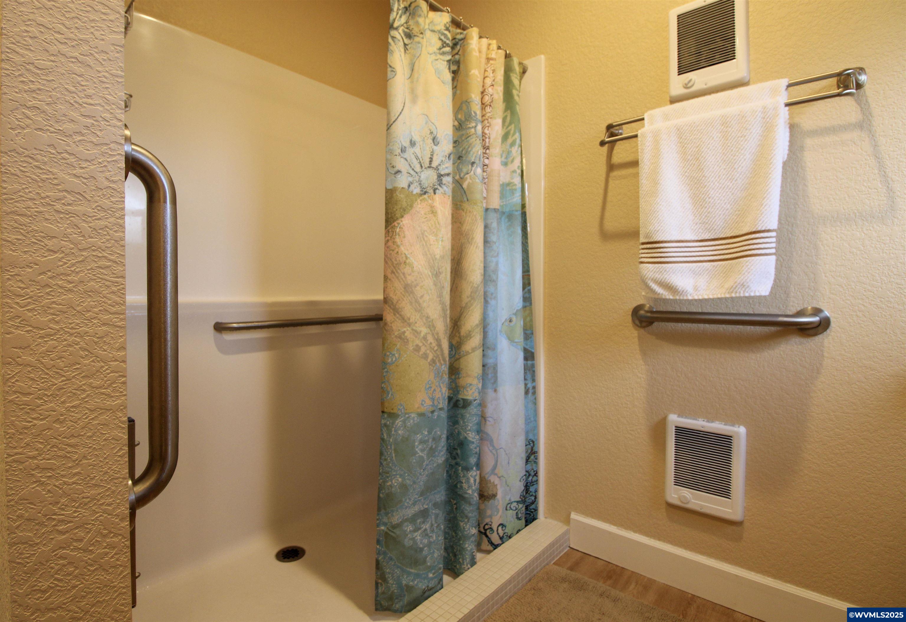 1533 Rafael Court North Keizer, OR 97303 - Photo 18 of 44 Gallery Image 18