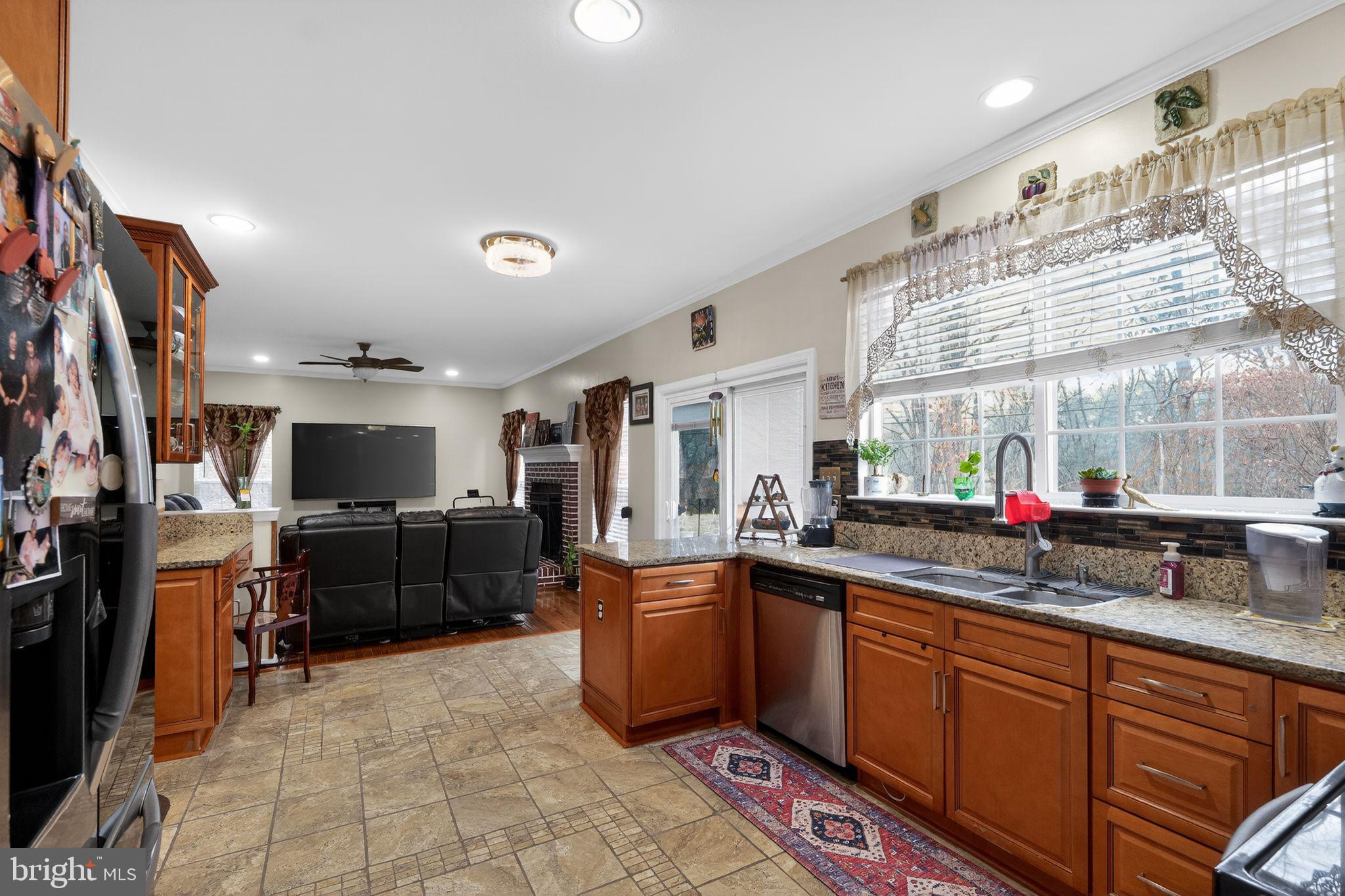 15010 Blackburn Road Burtonsville, MD 20866 - Photo 13 of 34