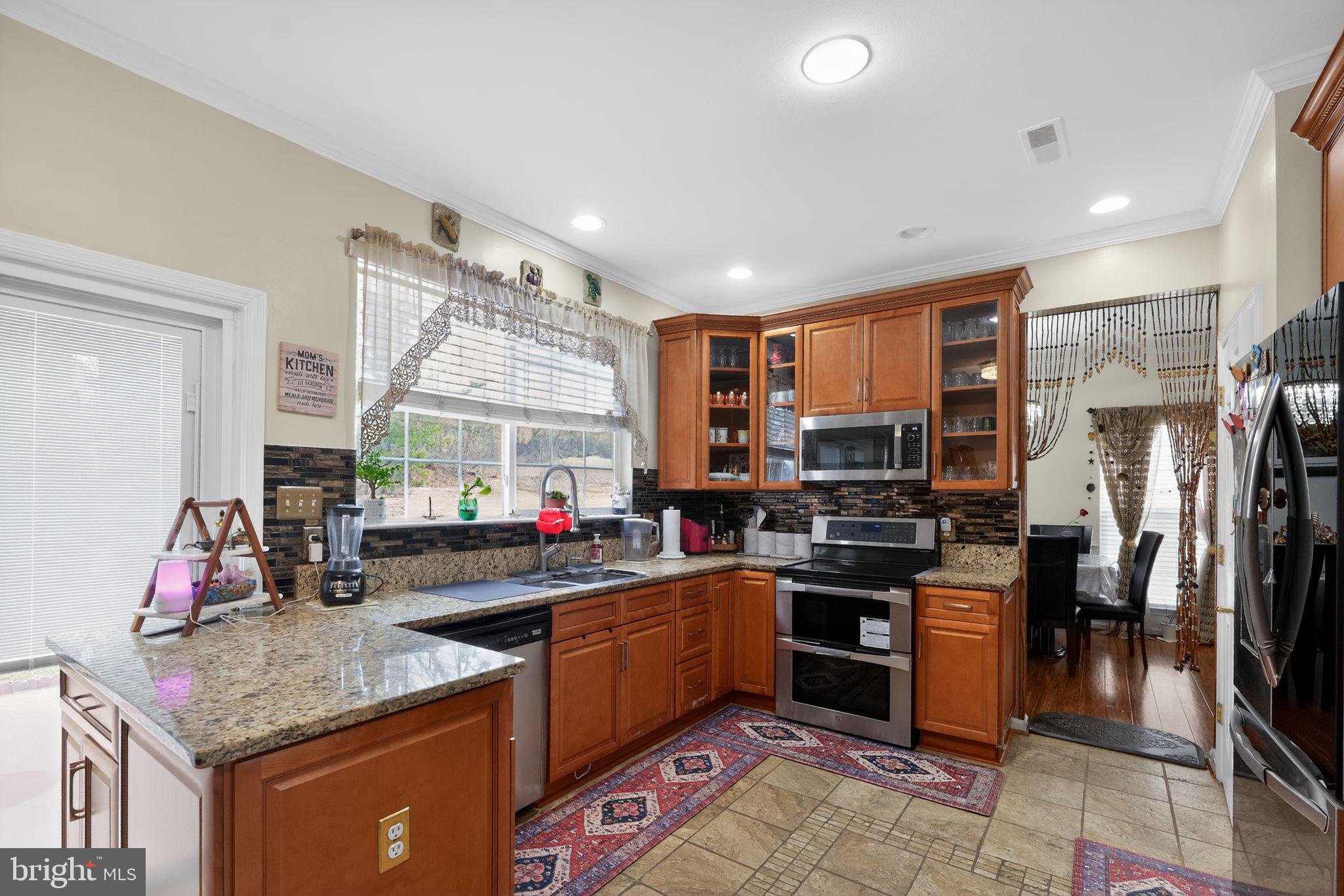 15010 Blackburn Road Burtonsville, MD 20866 - Photo 9 of 34