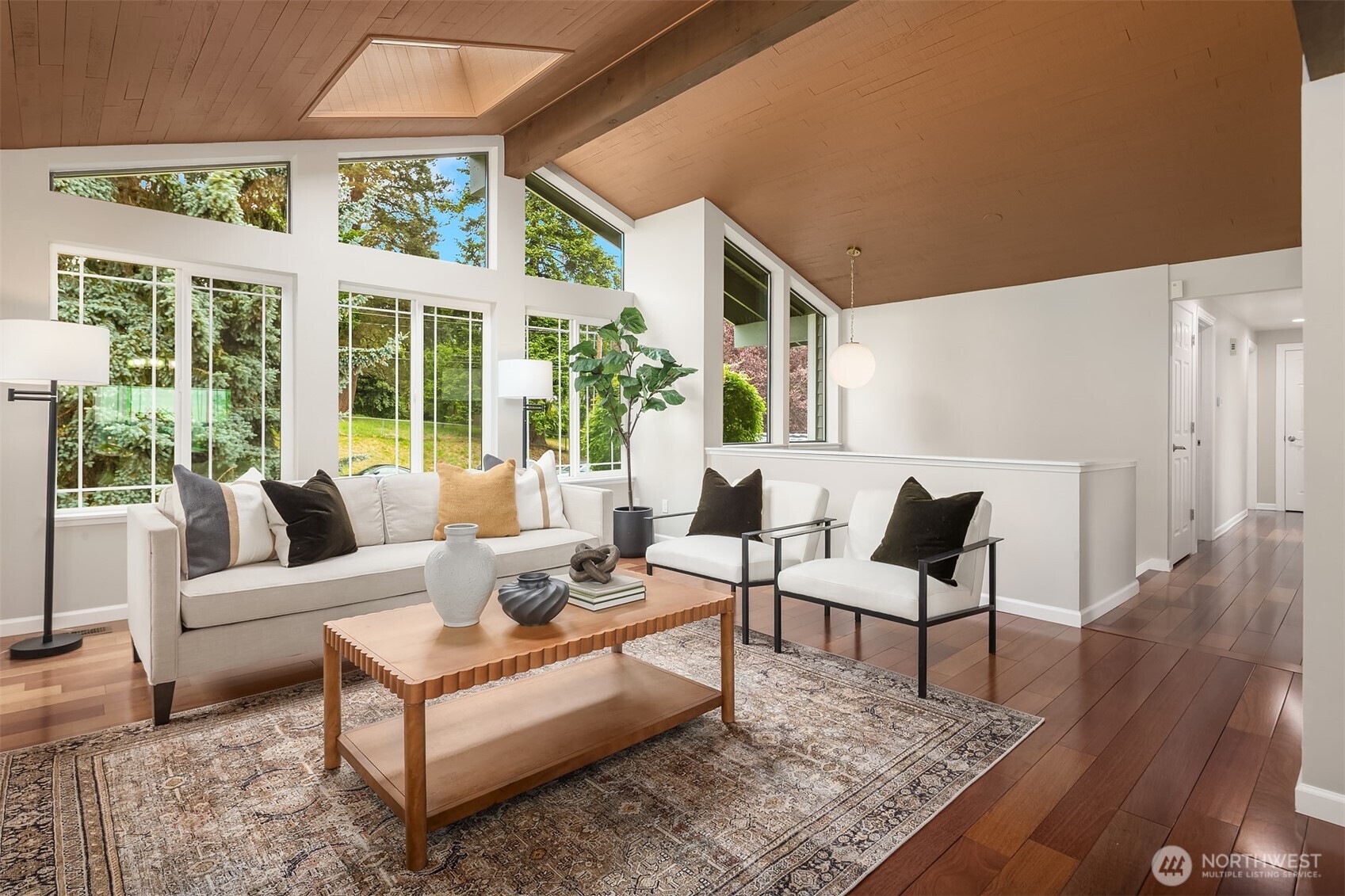 2907 Cedar Avenue South Renton, WA 98055 - Photo 6 of 40 Gallery Image 6