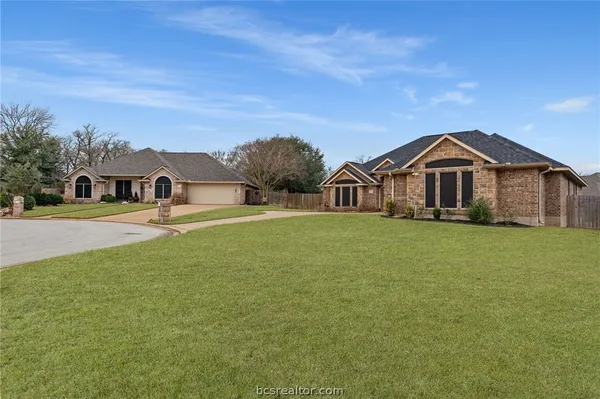 $3,300 | 1203 Beacon Court, College Station, TX 77845