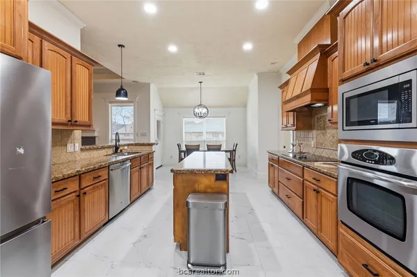 $3,300 | 1203 Beacon Court, College Station, TX 77845