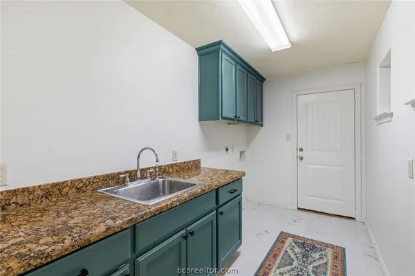 $3,300 | 1203 Beacon Court, College Station, TX 77845