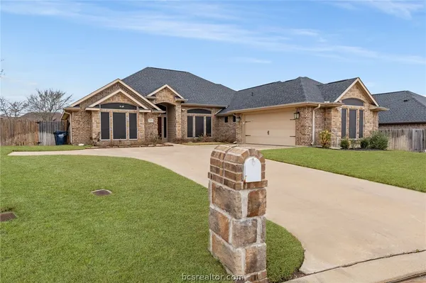 $3,300 | 1203 Beacon Court, College Station, TX 77845