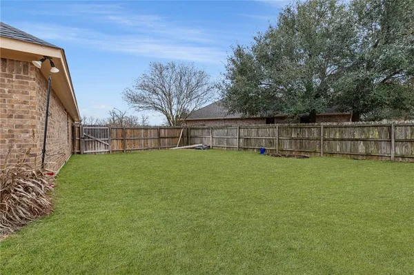 $3,300 | 1203 Beacon Court, College Station, TX 77845