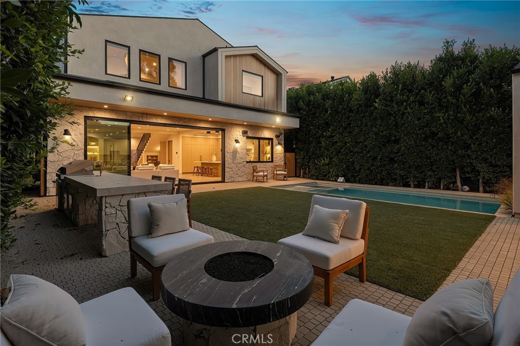 12113 Maxwellton Road Studio City, CA 91604 - Photo 7 of 42