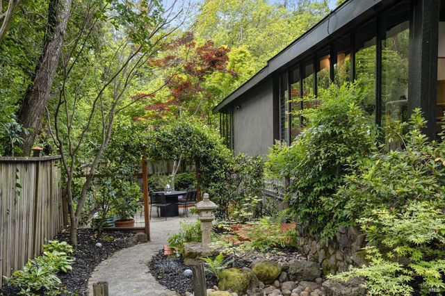 $1,695,000 | 53 Sir Francis Drake Boulevard, Ross, CA 94957