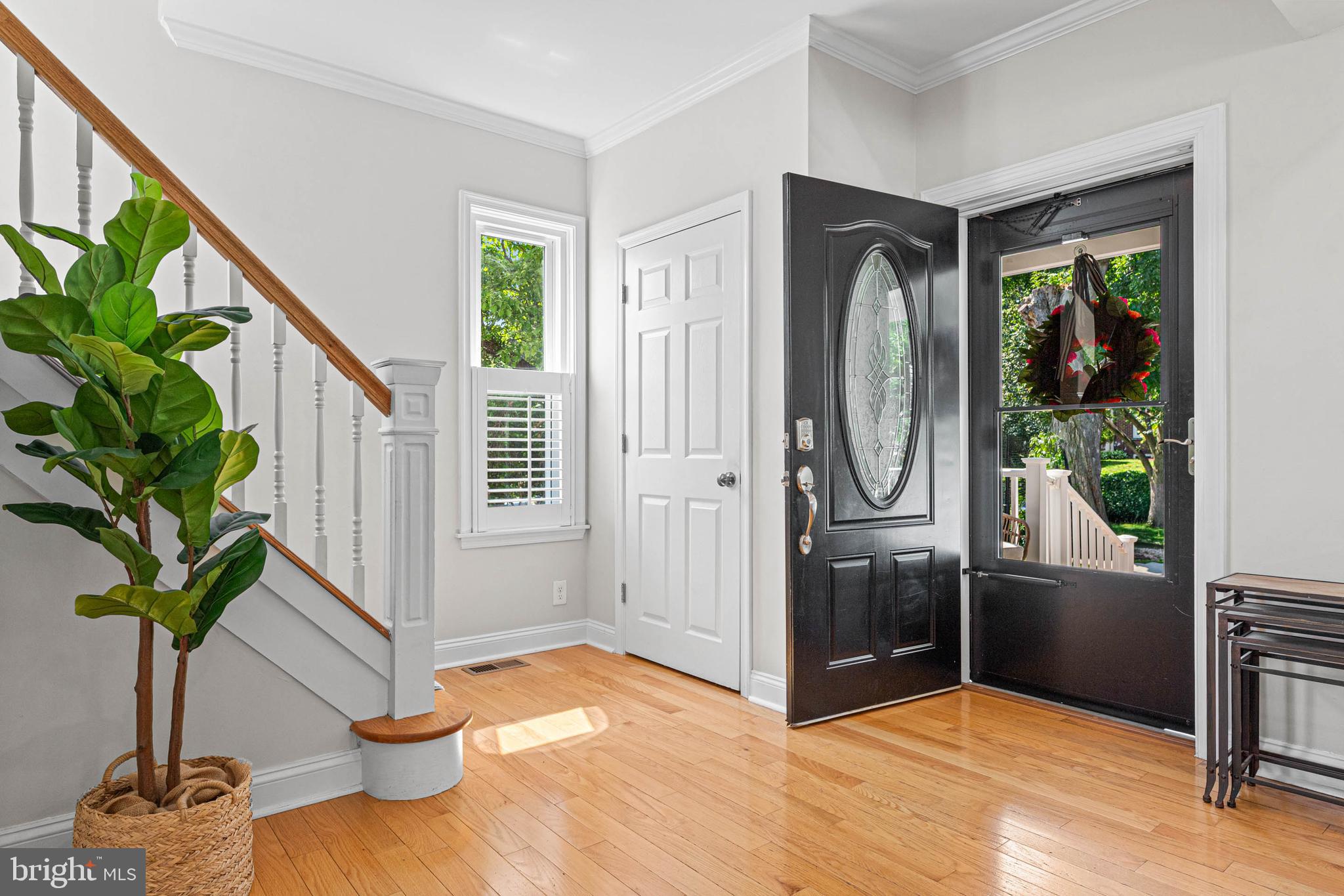 724 Ashurst Road Havertown, PA 19083 - Photo 5 of 34