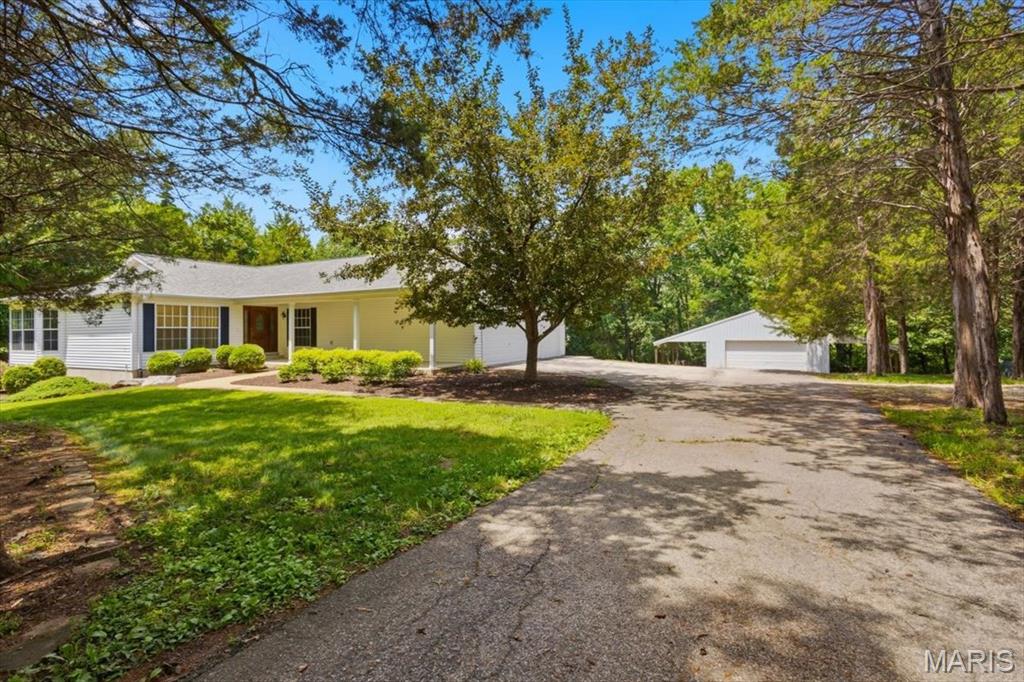 2631 South Mangan Road Pacific, MO 63069 - Photo 5 of 63 Gallery Image 5