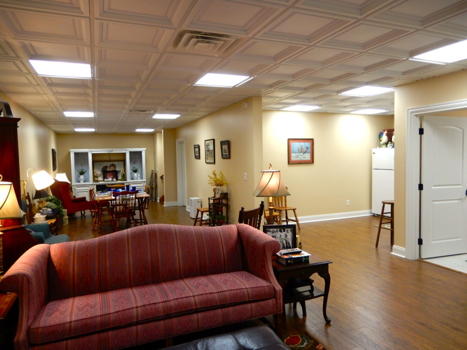 135 Allegheny Road Gilbertsville, KY 42044 - Photo 54 of 78 a living room with furniture and a wooden floor