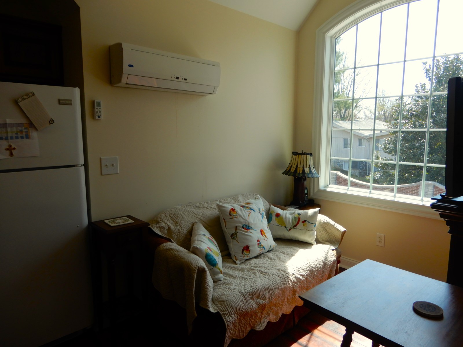 135 Allegheny Road Gilbertsville, KY 42044 - Photo 65 of 78 a living room with furniture and a window