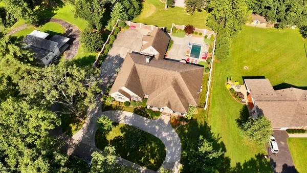 $1,399,900 | 135 Allegheny Road, Gilbertsville, KY 42044