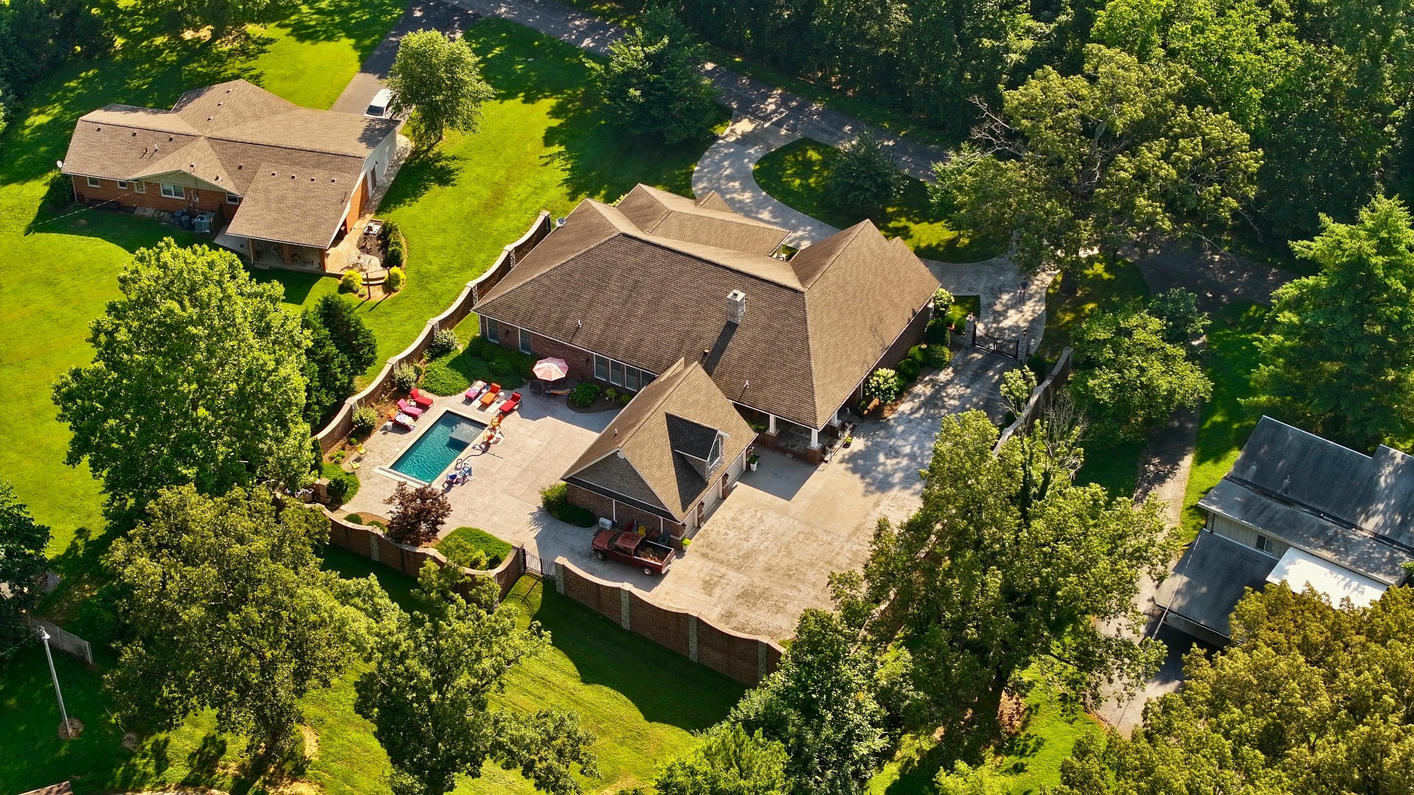 135 Allegheny Road Gilbertsville, KY 42044 - Photo 73 of 78 an aerial view of a house with a yard and trees