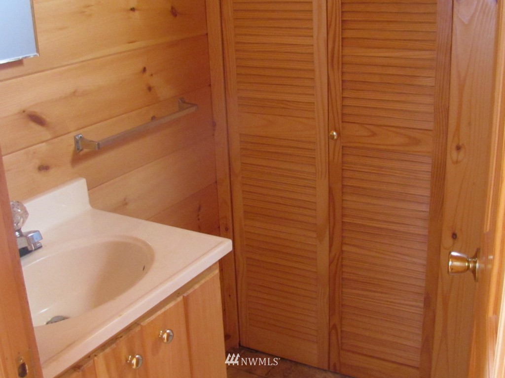 115 East Old Mill Road Port Angeles, WA 98362 - Photo 6 of 13 Gallery Image 6