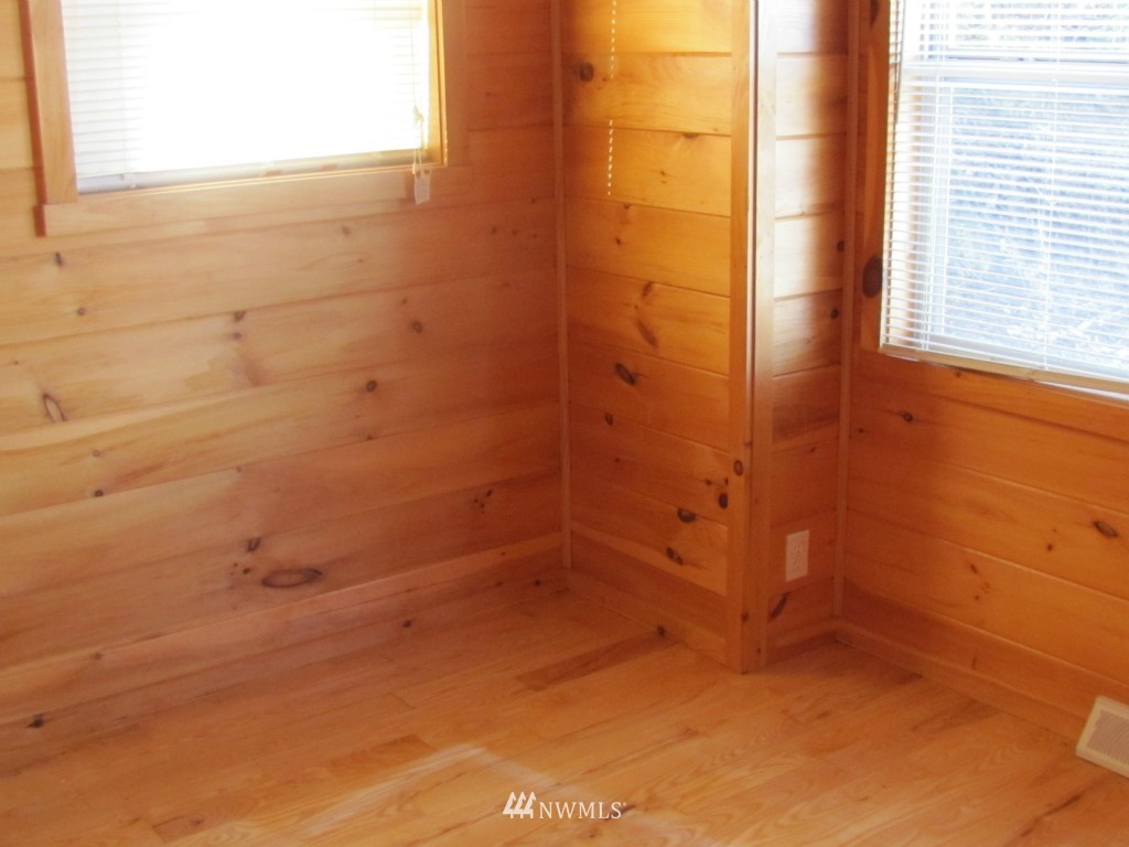 115 East Old Mill Road Port Angeles, WA 98362 - Photo 8 of 13 Gallery Image 8