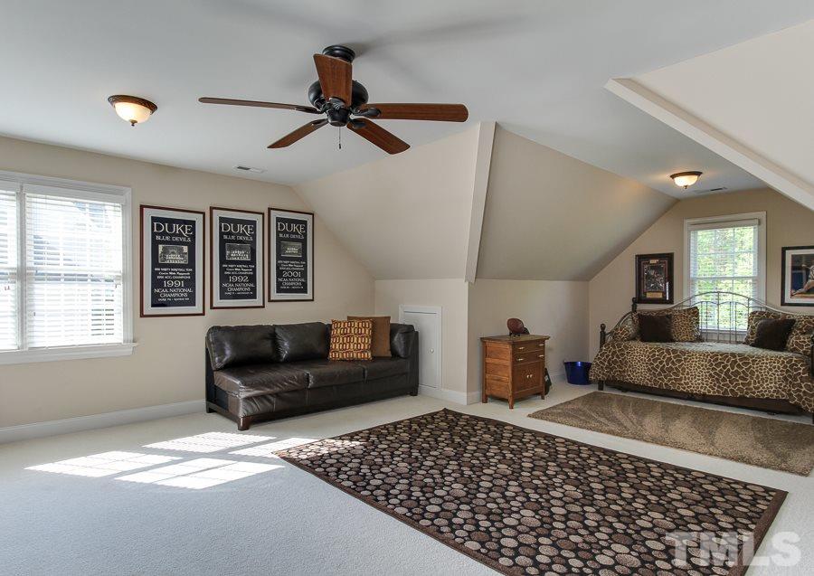 936 Oak Creek Road Raleigh, NC 27615 - Photo 18 of 25 a living room with furniture