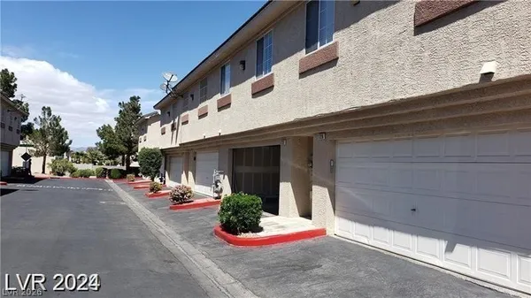$369,900 | 1236 Dusty Creek Street, Las Vegas, NV 89128