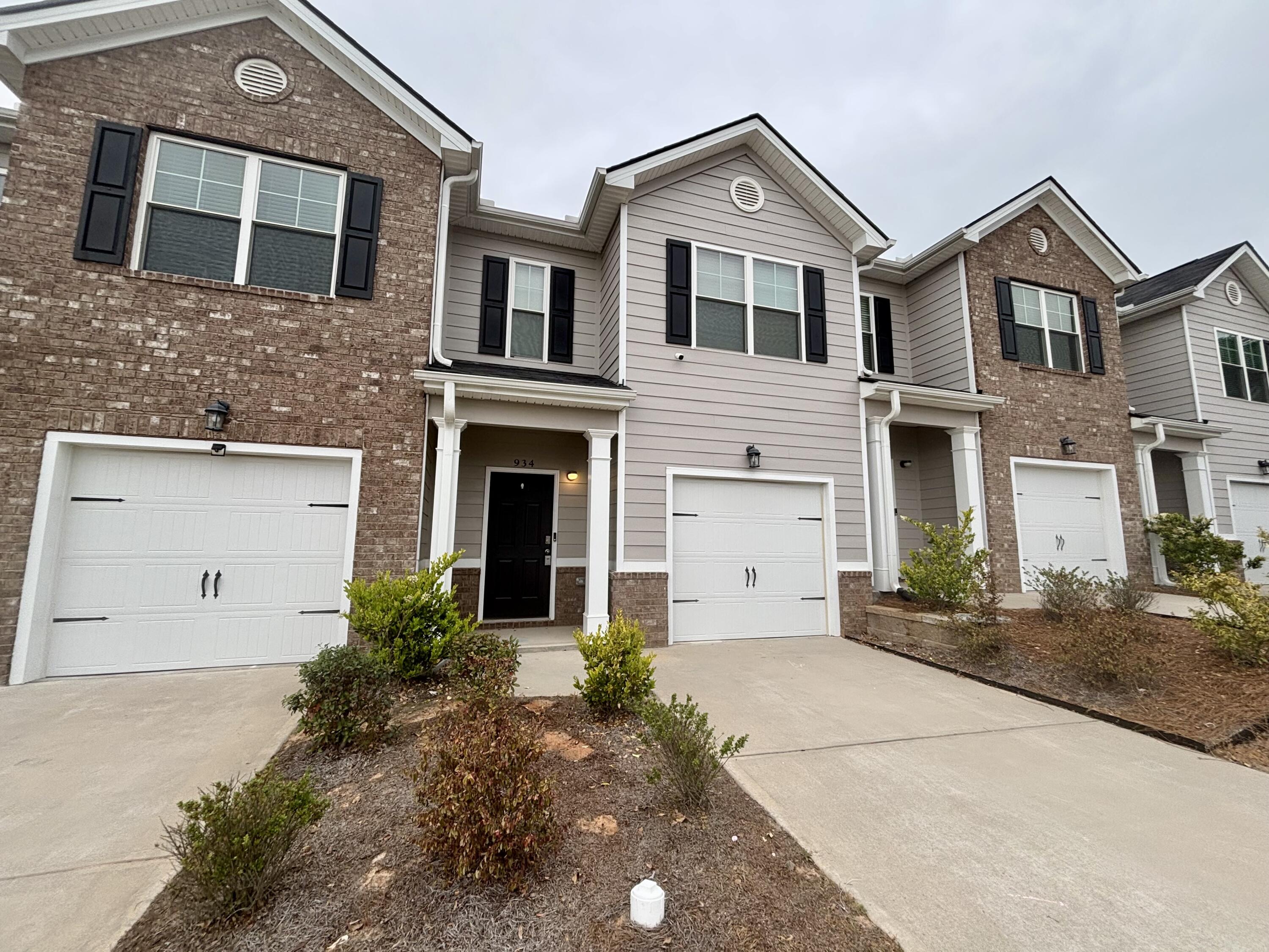 934 Quaint Parish Circle Graniteville, SC 29829 - Photo 2 of 17 IMG_1665