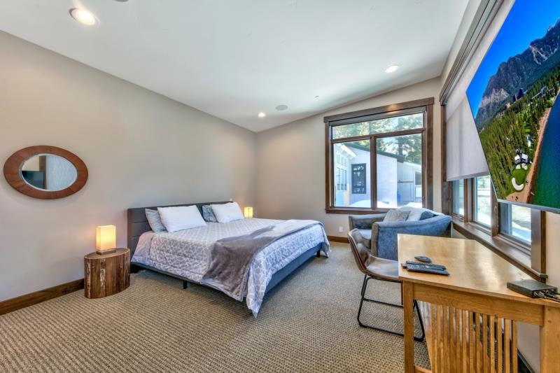 14591 Red Mountain Road Truckee, CA 96161 - Photo 8 of 21 Gallery Image 8