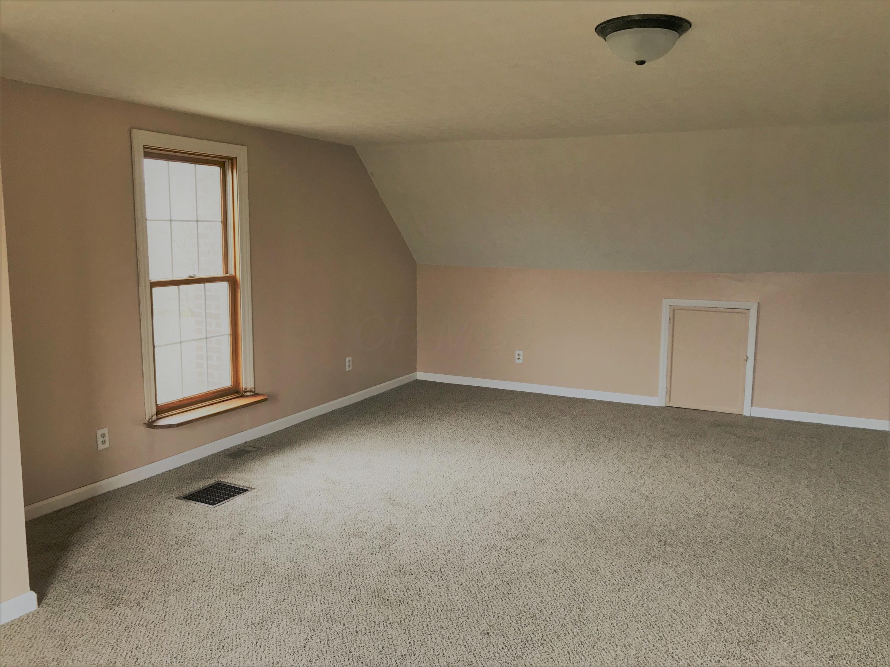 20350 Island Road Circleville, OH 43113 - Photo 9 of 17 Gallery Image 9