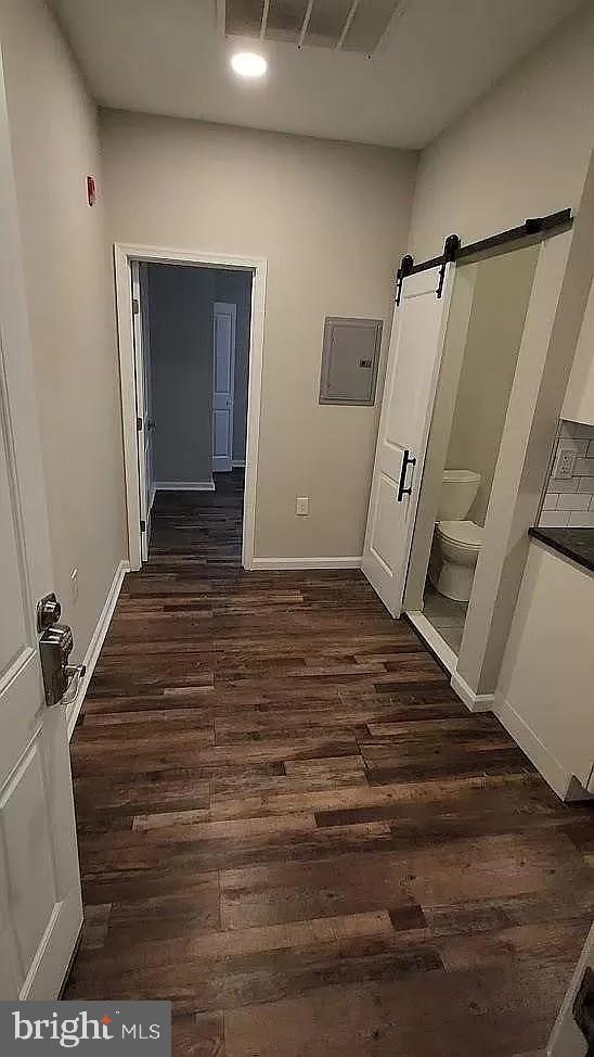 1466 North 52nd Street, Unit 2R Philadelphia, PA 19131 - Photo 5 of 5 Inviting hallway with modern finishes.