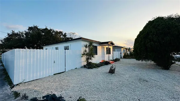 $535,000 | 1100 Northwest 75th Street, Miami, FL 33150