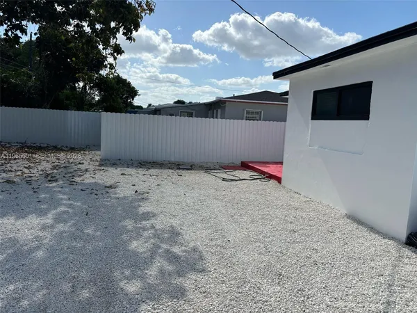 $535,000 | 1100 Northwest 75th Street, Miami, FL 33150