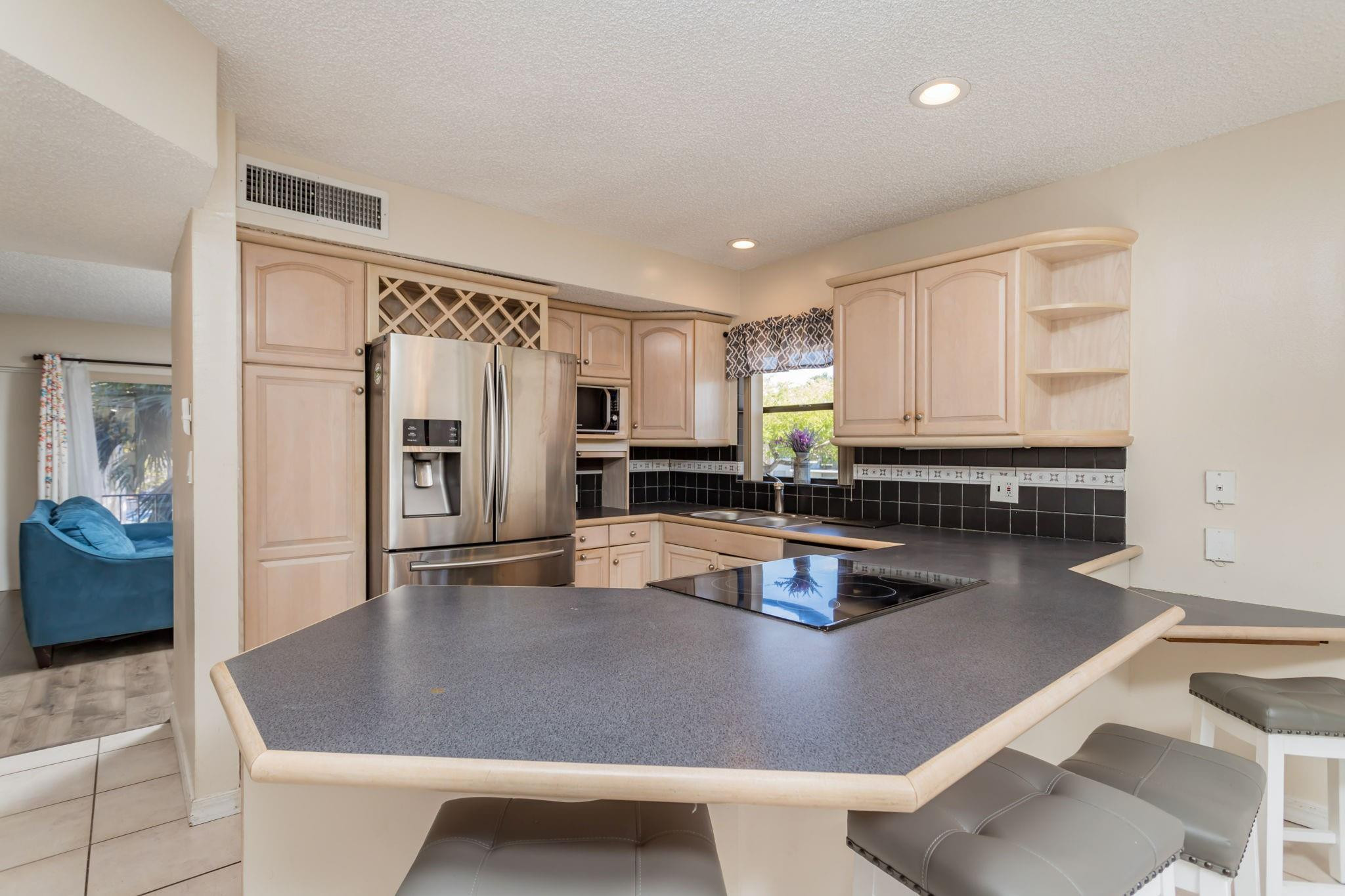 301 North Pine Island Road, Unit 217 Plantation, FL 33324 - Photo 6 of 25 Photo 6